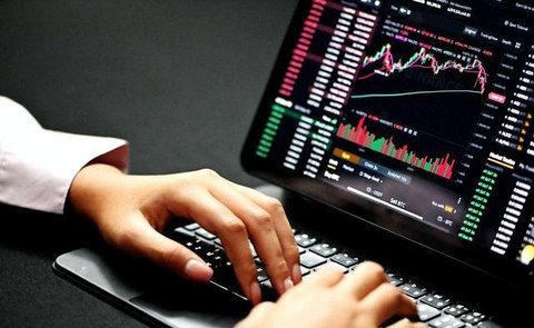 信钰证券开户后首次配资操作流程：从入金到建仓全图解