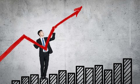 线上期货配资 螺纹钢主力合约单日振幅达6.8% 杠杆资金加速涌入黑色系